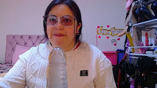 Snapshot of lanaqueen699 chatting on 07-22-26, 12:18 lanaqueen699 online show from 07-22-26, 12:18