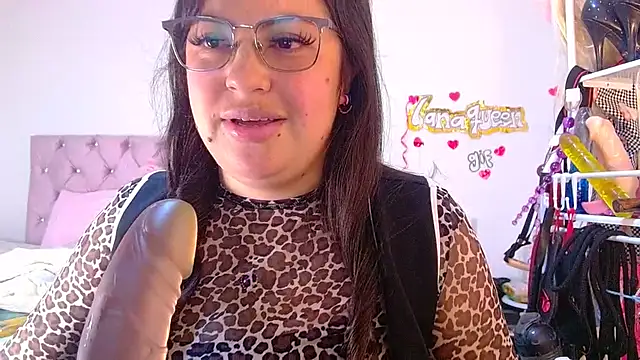 Snapshot of lanaqueen699 chatting on 04-27-26, 04:05 lanaqueen699 online show from 04-27-26, 04:05