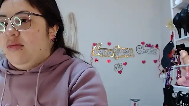 lanaqueen699 online show from 11-18-25, 12:19