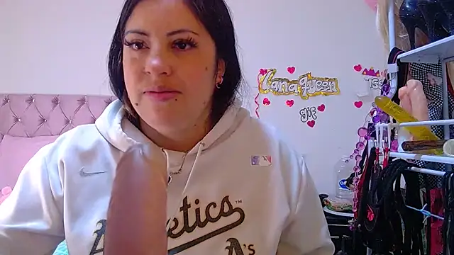Snapshot of lanaqueen699 chatting on 05-06-26, 12:20 lanaqueen699 online show from 05-06-26, 12:20