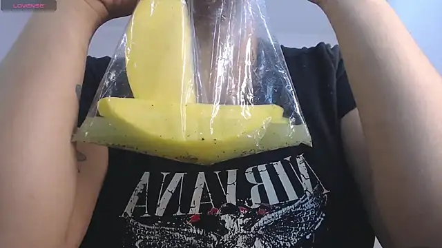 april bunnyy online show from 11-21-25, 05:45