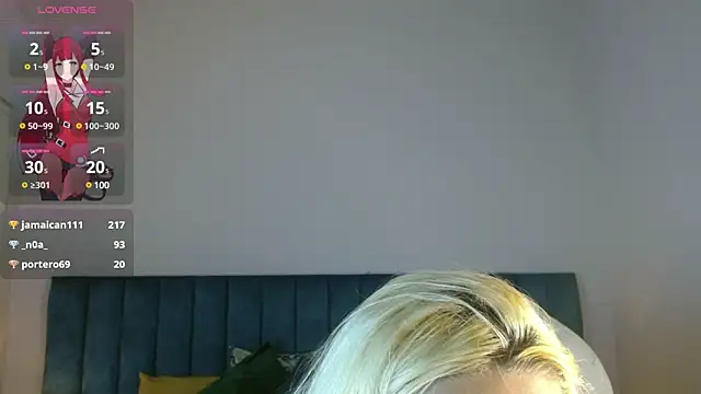 Snapshot of april_bunnyy chatting on 03-20-25, 11:56 april bunnyy online show from 03-20-25, 11:56