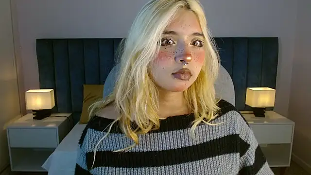 Snapshot of april_bunnyy chatting on 03-13-25, 12:56 april bunnyy online show from 03-13-25, 12:56