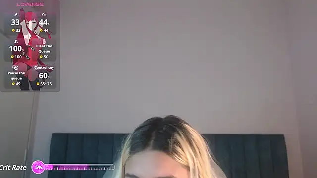 Snapshot of april_bunnyy chatting on 10-17-25, 08:21 april bunnyy online show from 10-17-25, 08:21
