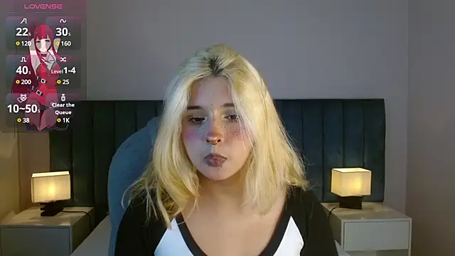 Snapshot of april_bunnyy chatting on 03-17-25, 07:26 april bunnyy online show from 03-17-25, 07:26