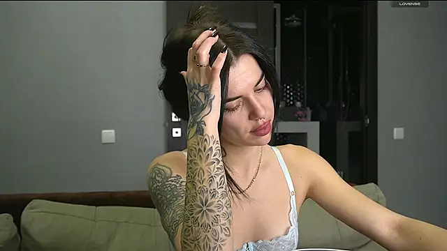 Alice melice online show from 02-16-25, 06:43