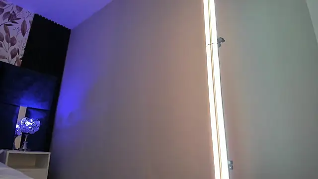 Larabrooks online show from 11-12-25, 07:07