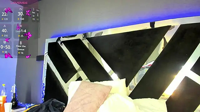 Larabrooks online show from 02-13-26, 07:14