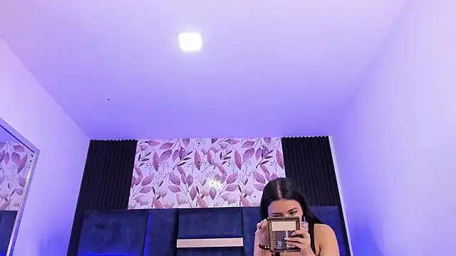 Larabrooks online show from 02-20-25, 07:41
