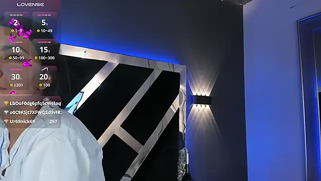 Larabrooks online show from 11-13-25, 07:40