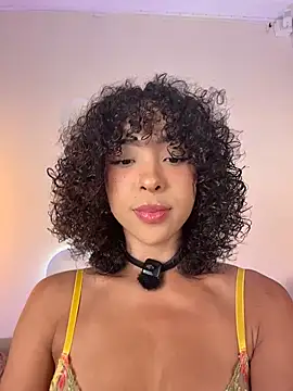 Snapshot of OSHUN_ chatting on 02-08-26, 07:39 OSHUN online show from 02-08-26, 07:39