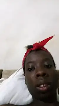 Snapshot of Sue_sexy chatting on 03-13-25, 05:00 Sue sexy online show from 03-13-25, 05:00