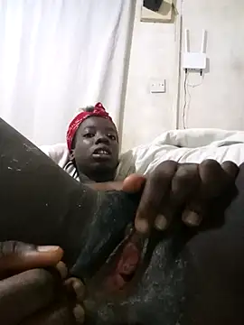 Snapshot of Sue_sexy chatting on 03-11-25, 07:46 Sue sexy online show from 03-11-25, 07:46