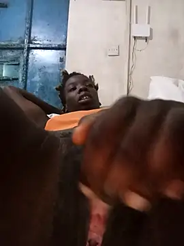 Snapshot of Sue_sexy chatting on 02-25-25, 05:30 Sue sexy online show from 02-25-25, 05:30