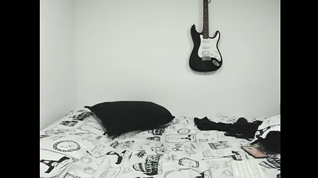 amydeepqueen online show from 01-08-26, 12:11