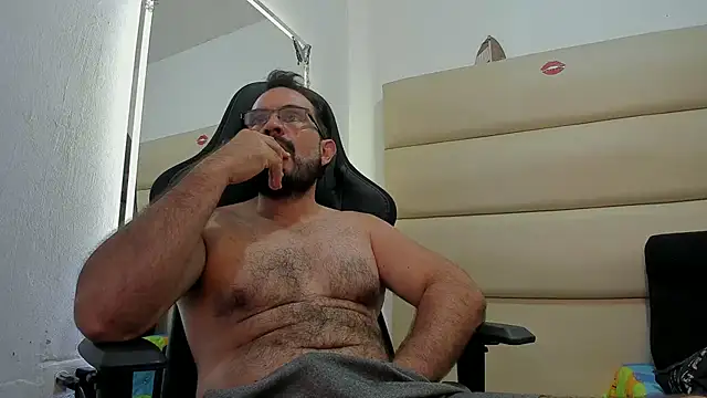 SbasTone Muscle online show from 11-14-25, 11:36