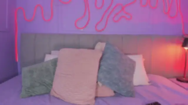 Mai higurashi online show from 12-14-25, 08:42