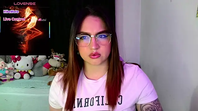 lucycherry   online show from 02-25-26, 06:46