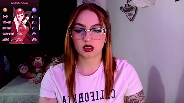 lucycherry   online show from 10-24-25, 02:21