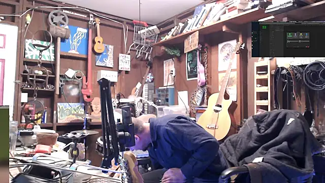 Snapshot of itsjameswebbscope chatting on 12-03-25, 03:33 itsjameswebbscope online show from 12-03-25, 03:33