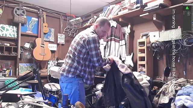 Snapshot of itsjameswebbscope chatting on 11-30-25, 09:26 itsjameswebbscope online show from 11-30-25, 09:26