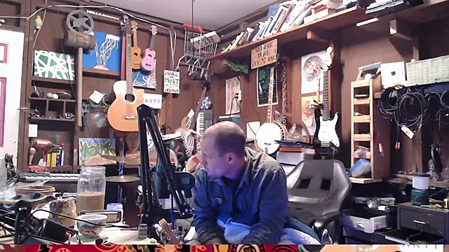 Snapshot of itsjameswebbscope chatting on 12-16-25, 11:53 itsjameswebbscope online show from 12-16-25, 11:53