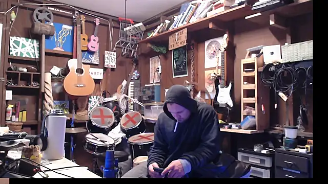 Snapshot of itsjameswebbscope chatting on 12-21-25, 02:35 itsjameswebbscope online show from 12-21-25, 02:35