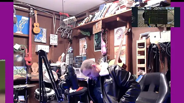 Snapshot of itsjameswebbscope chatting on 12-02-25, 07:21 itsjameswebbscope online show from 12-02-25, 07:21