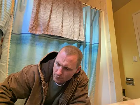 Snapshot of itsjameswebbscope chatting on 10-31-25, 04:36 itsjameswebbscope online show from 10-31-25, 04:36