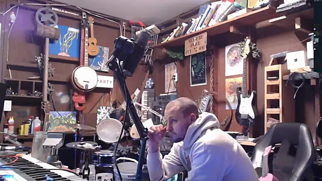 Snapshot of itsjameswebbscope chatting on 11-22-25, 10:08 itsjameswebbscope online show from 11-22-25, 10:08