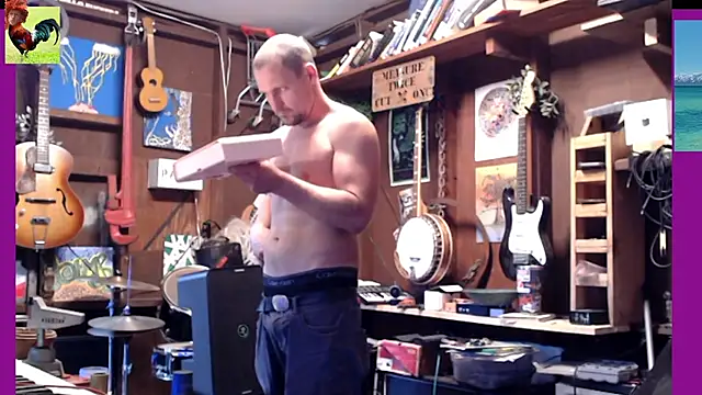 Snapshot of itsjameswebbscope chatting on 11-11-25, 08:47 itsjameswebbscope online show from 11-11-25, 08:47