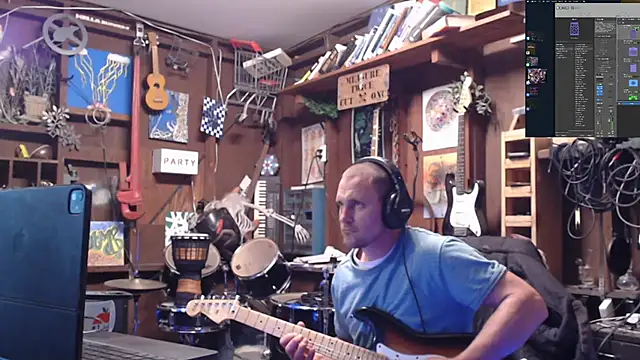 Snapshot of itsjameswebbscope chatting on 11-03-25, 06:18 itsjameswebbscope online show from 11-03-25, 06:18