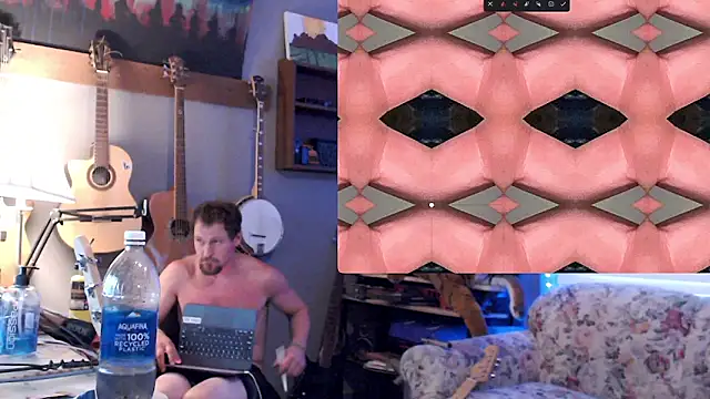 Snapshot of itsjameswebbscope chatting on 07-07-26, 12:57 itsjameswebbscope online show from 07-07-26, 12:57