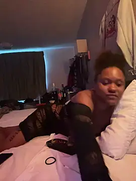 Snapshot of PrettyGal_Tingz chatting on 01-25-25, 02:03 PrettyGal Tingz online show from 01-25-25, 02:03