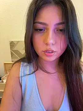 Maii chan online show from 10-27-25, 09:32