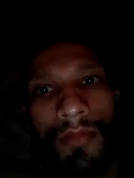 Snapshot of LucasMarcelo85 chatting on 07-25-26, 10:43 LucasMarcelo85 online show from 07-25-26, 10:43