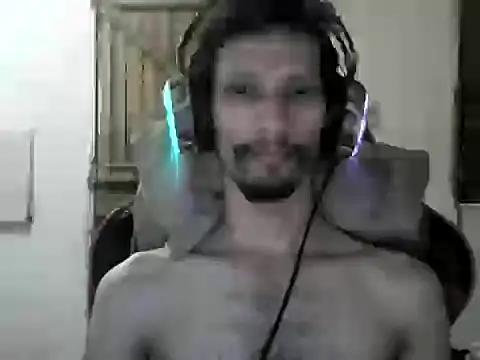 Snapshot of LucasMarcelo85 chatting on 01-10-25, 10:50 LucasMarcelo85 online show from 01-10-25, 10:50