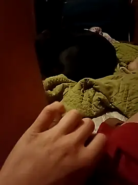 uruguayohet online show from 10-26-25, 04:02