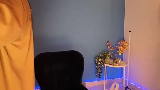 NaughtyMe online show from 10-13-25, 06:26