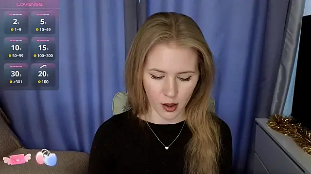 Snapshot of IsabelAllen chatting on 01-10-25, 10:28 IsabelAllen online show from 01-10-25, 10:28