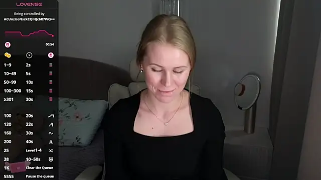 Snapshot of IsabelAllen chatting on 07-07-26, 01:25 IsabelAllen online show from 07-07-26, 01:25