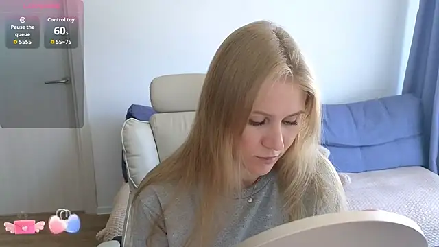 Snapshot of IsabelAllen chatting on 09-11-25, 10:59 IsabelAllen online show from 09-11-25, 10:59