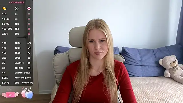 Snapshot of IsabelAllen chatting on 09-17-25, 10:06 IsabelAllen online show from 09-17-25, 10:06