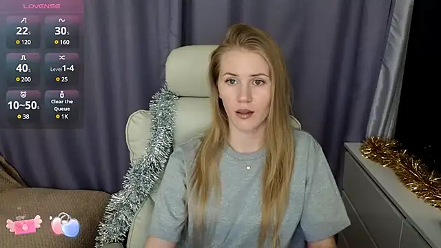 Snapshot of IsabelAllen chatting on 01-09-25, 03:44 IsabelAllen online show from 01-09-25, 03:44