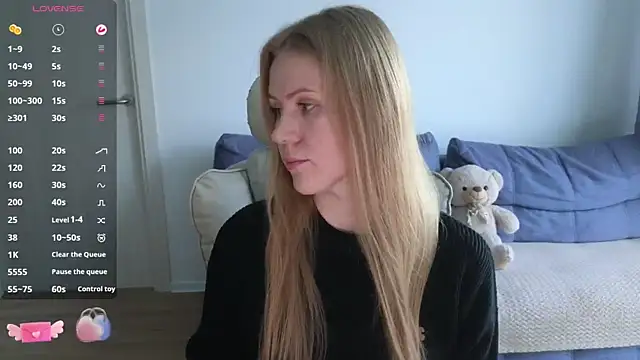 Snapshot of IsabelAllen chatting on 09-25-25, 02:34 IsabelAllen online show from 09-25-25, 02:34