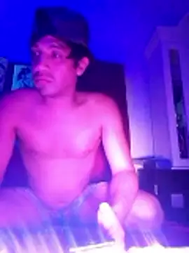 Snapshot of LiosArmando420 chatting on 05-17-26, 04:23 LiosArmando420 online show from 05-17-26, 04:23