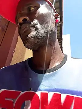 BringBackLostLover online show from 02-10-26, 10:36