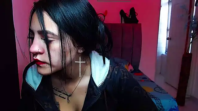 Violettasquirt online show from 10-09-25, 01:11