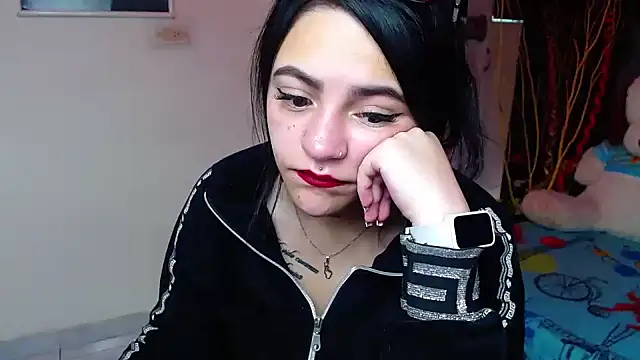 Violettasquirt online show from 12-22-25, 02:17