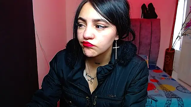 Violettasquirt online show from 10-15-25, 01:41